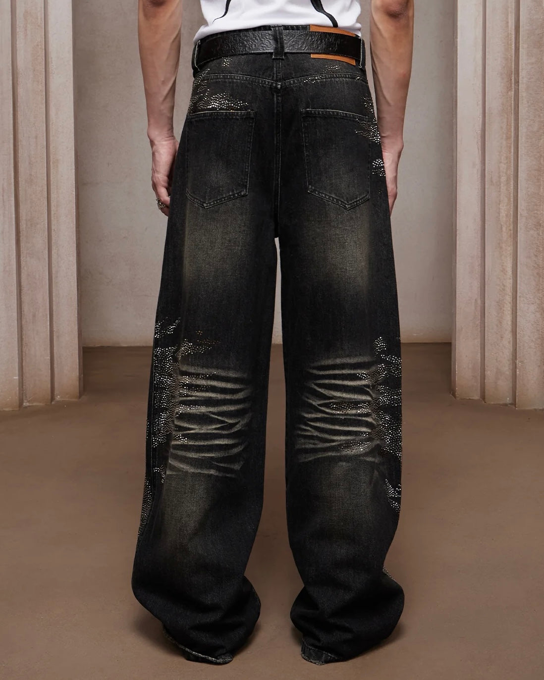 【DND4DES】Rhinestone Dirty Wash Denim Pants