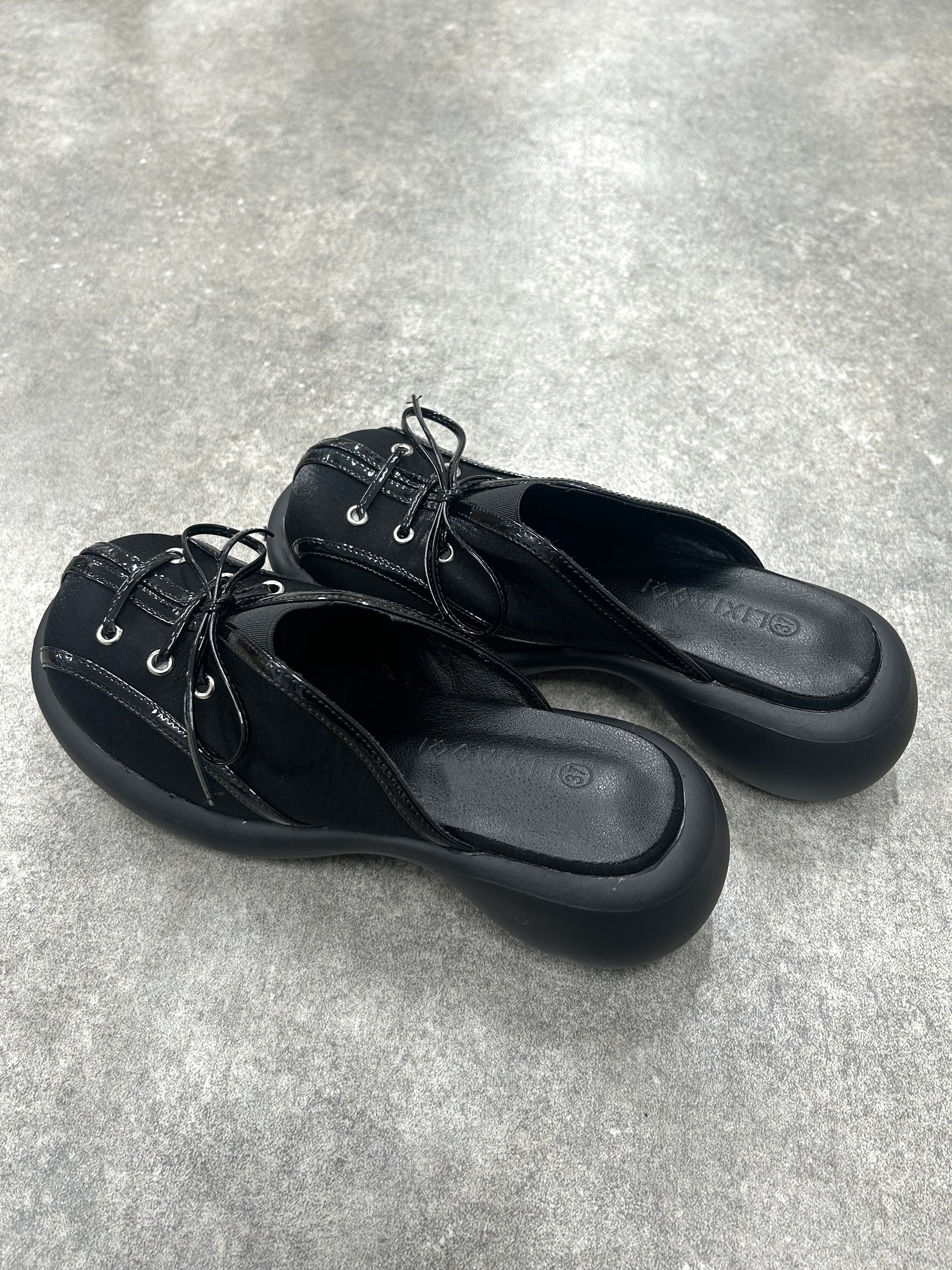 5/29 20:00発売 国際配送【Nerd out XU】ribbon round pumps