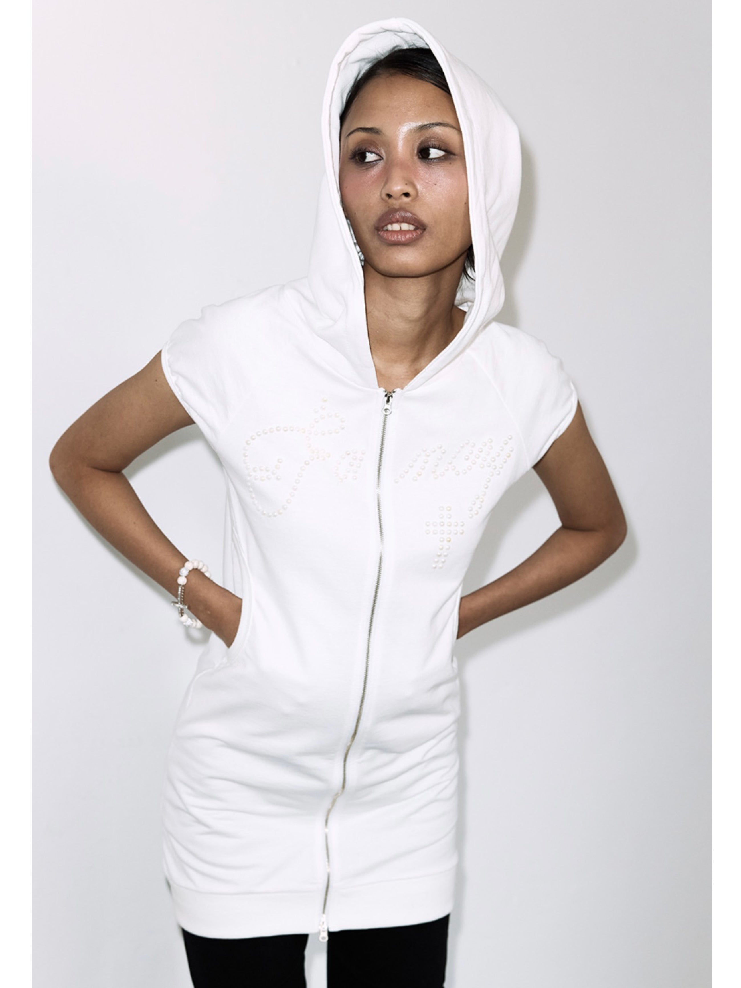 【FANCY CLUB】HOTFIX PUFF SLEEVE HOOD ONE-PIECE