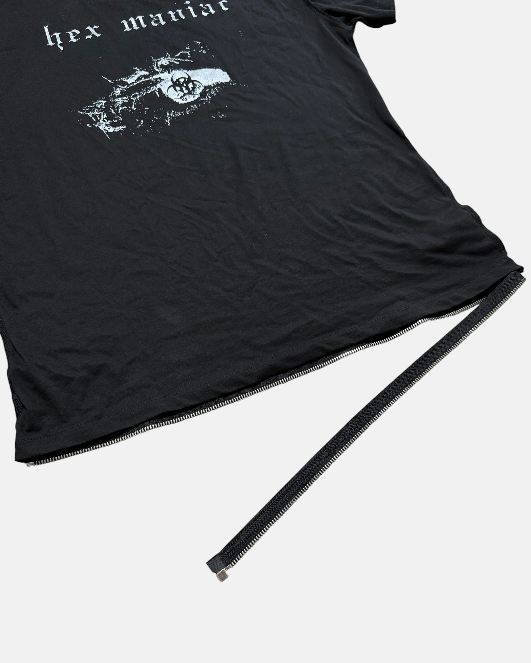 【LOIN ARMIS】"Hex maniac" tee