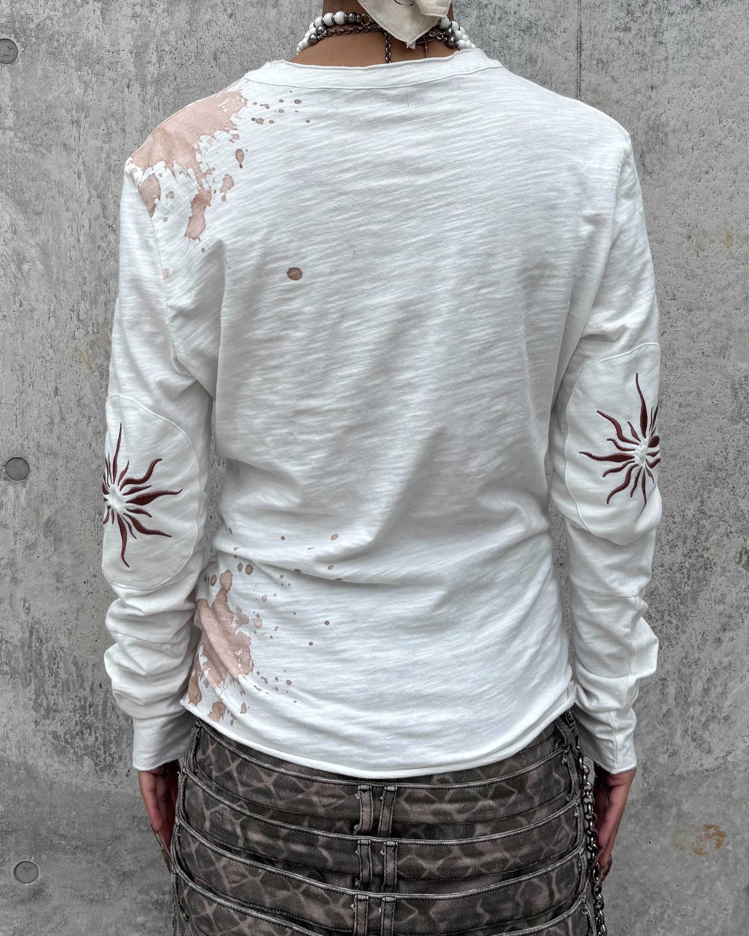 国際配送【Never mind the XU】paint graphic henley long sleeve