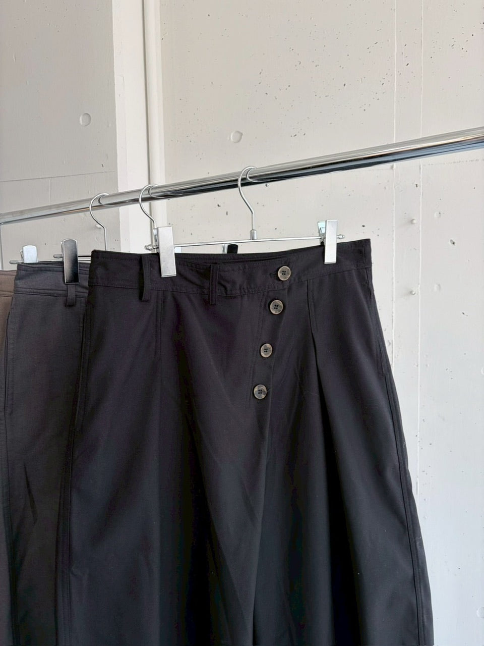 国際配送【LUV CODE】diagonal button wide pants (3color)