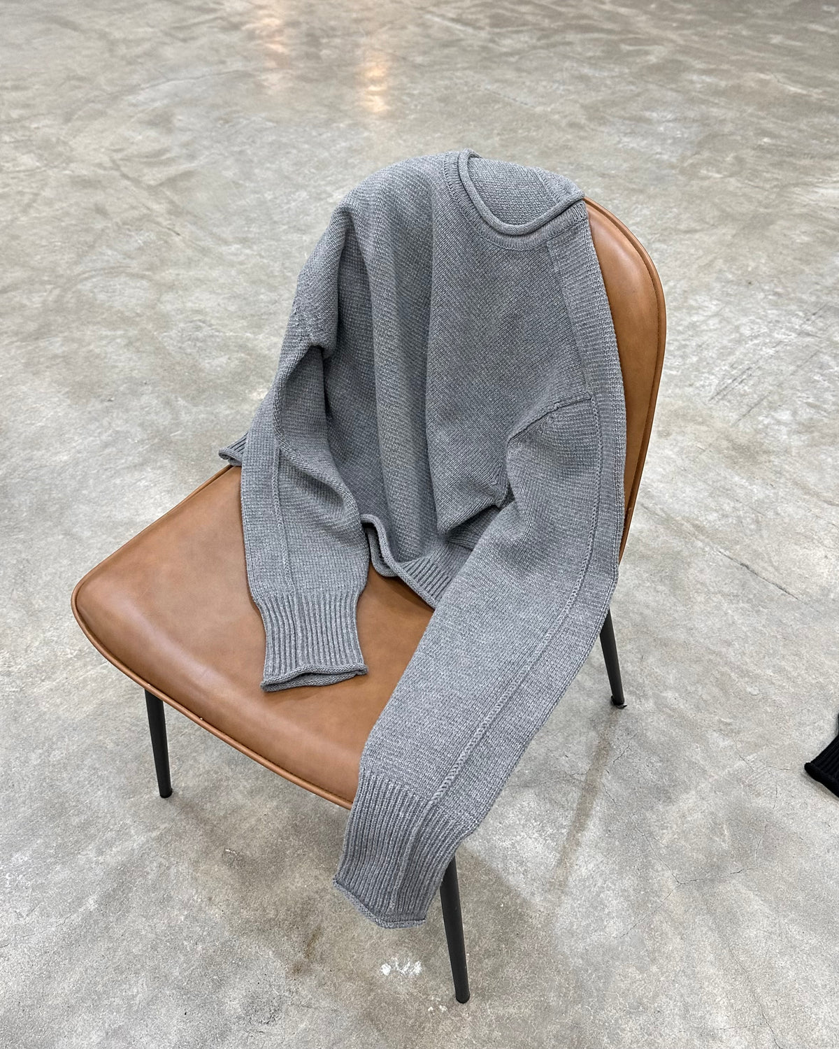 【CHIKASHITSU PLUS HIGH】Contour roll knit sweater (2color)