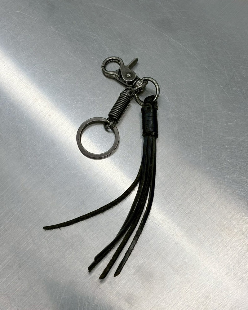 【LUV CODE】tassel key ring