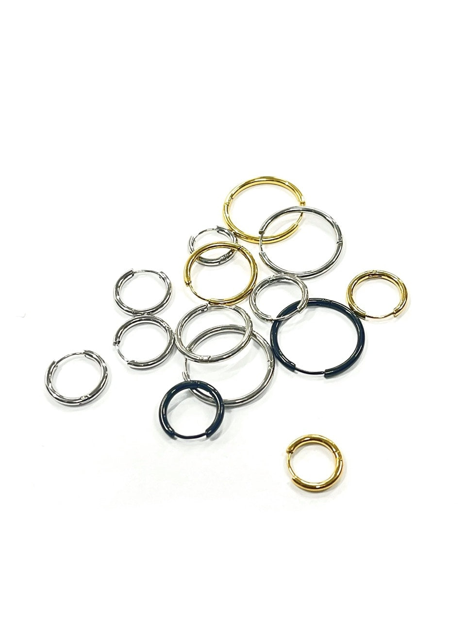 受注制【Never mind the XU】simple pierced earrings / 【ネバーマインドザエックスユー】シンプルリングピアス