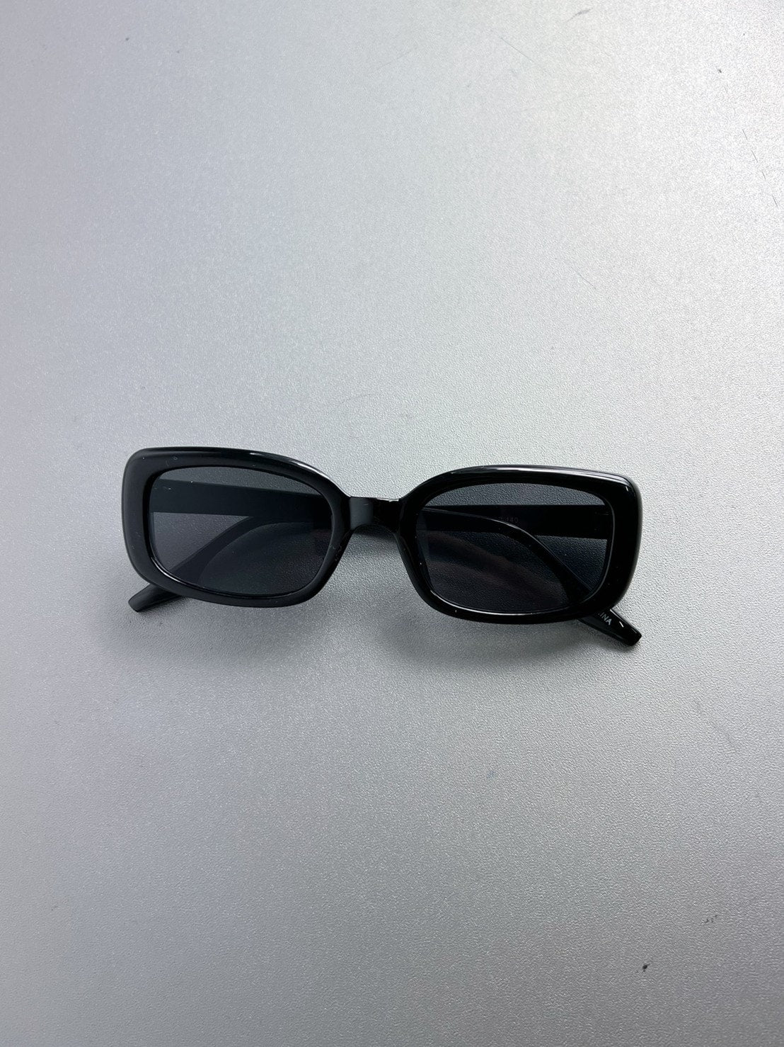 受注制【Chikashitsu +】square color sunglasses (2color)