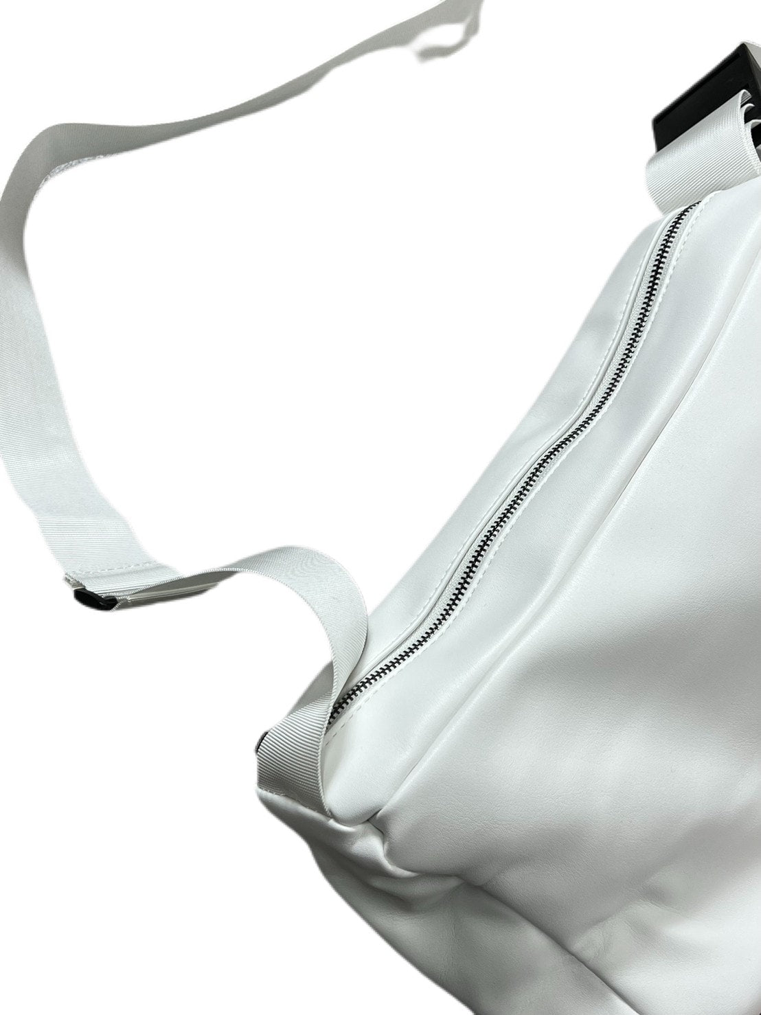 受注制【Chikashitsu +】leather shoulder bag (2color)