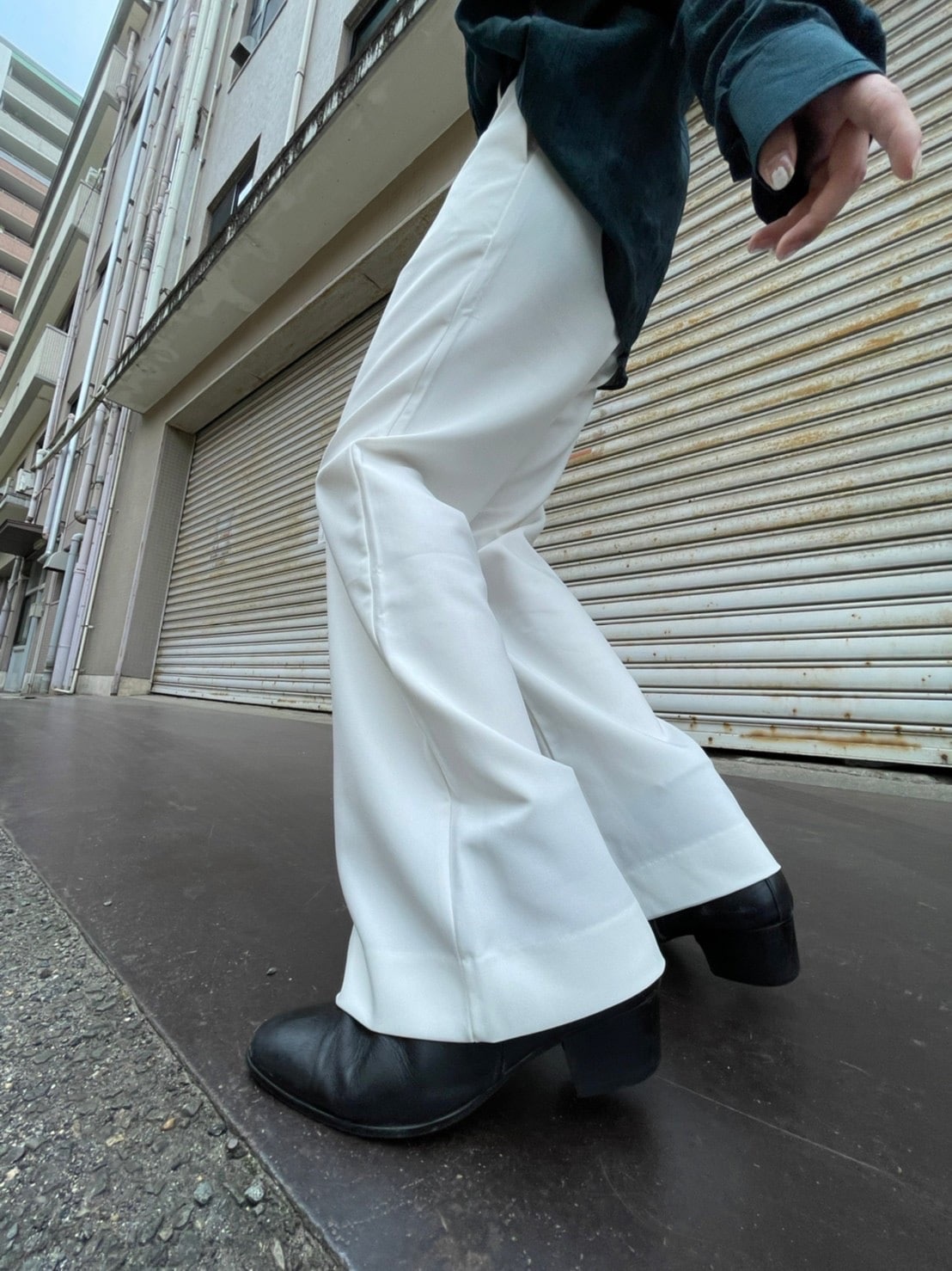 【Chikashitsu + ORIGINAL】full length flare slacks (2color)