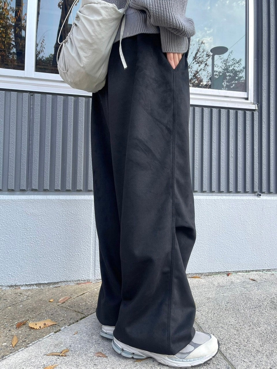 受注制【youll】tuck suede jogger pants (2color)