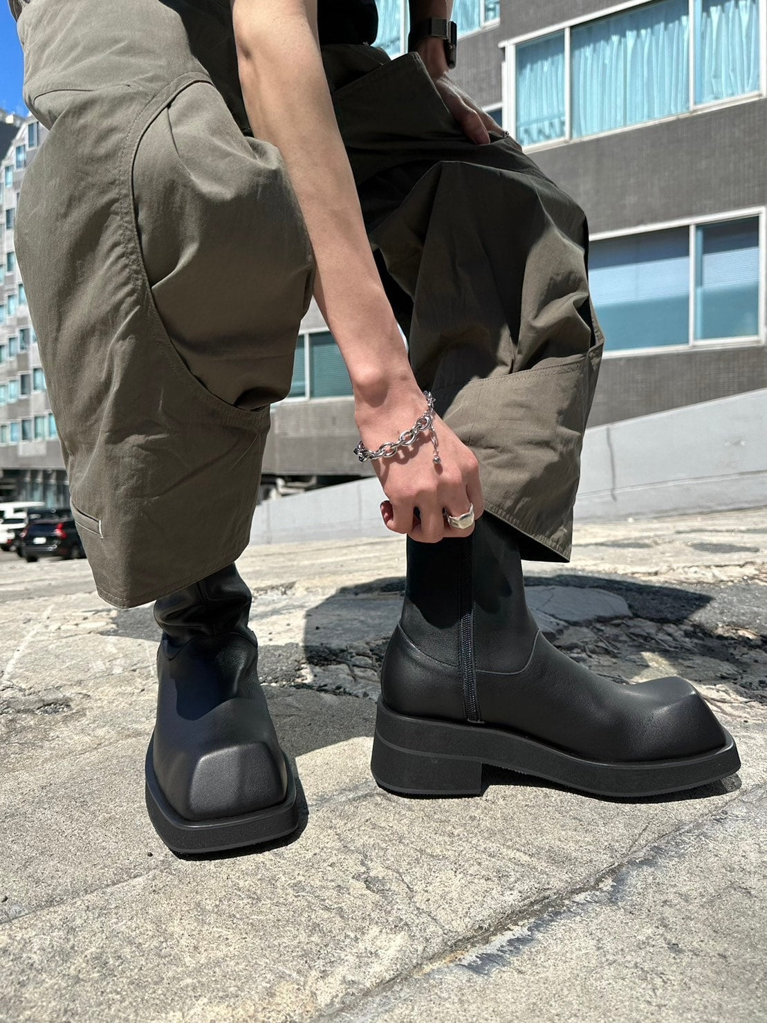 受注制【Chikashitsu +】square toe side zip boots