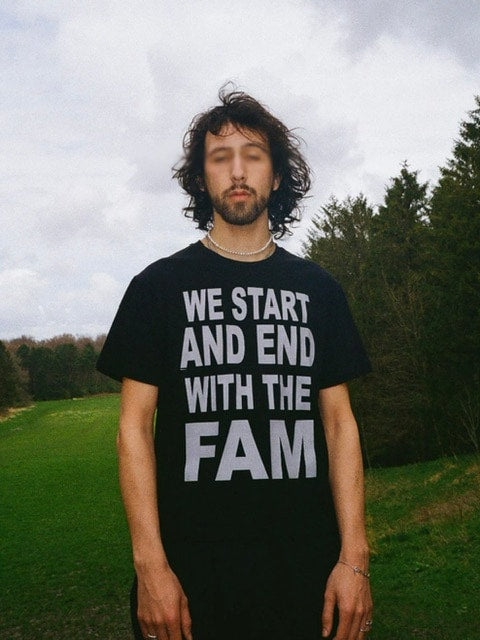 【La Fam】WE START AND END WITH THE FAM TEE