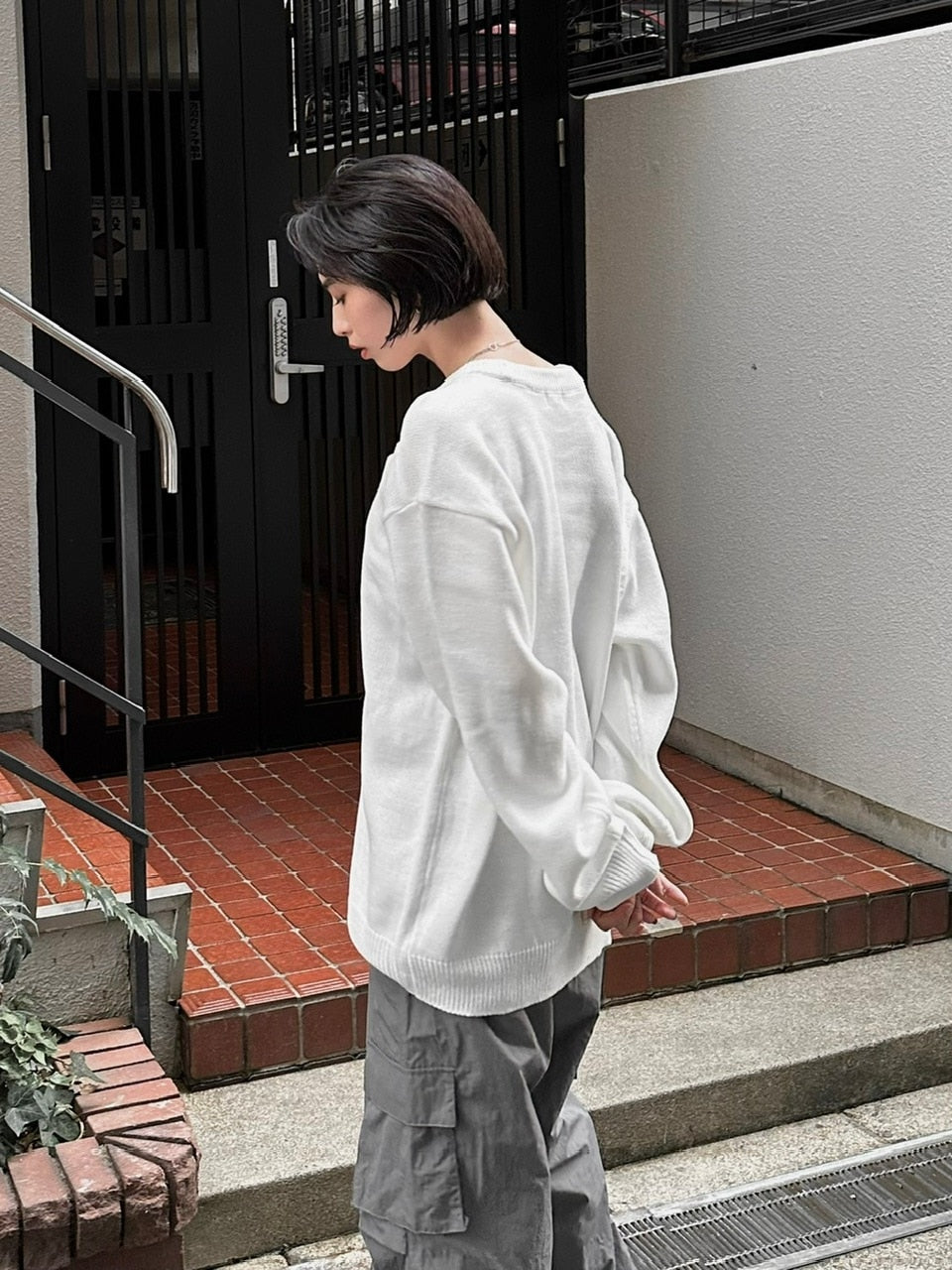 受注制【Chikashitsu +】shoulder slit knit (4color)