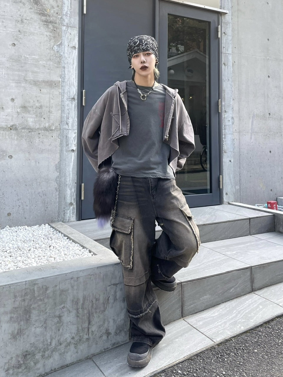 受注制【Never mind the XU】grunge denim cargo pants (2color) / 【ネバーマインドザエックスユー】グランジカーゴデニムパンツ