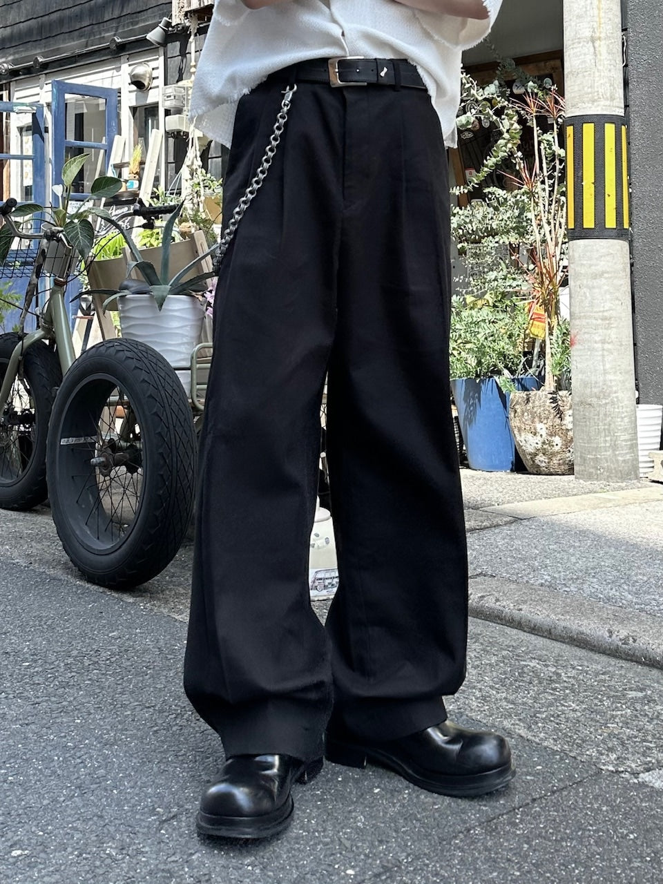 大阪店WEB限定受注制【Chikashitsu +】2tuck wide cotton pants (2color)