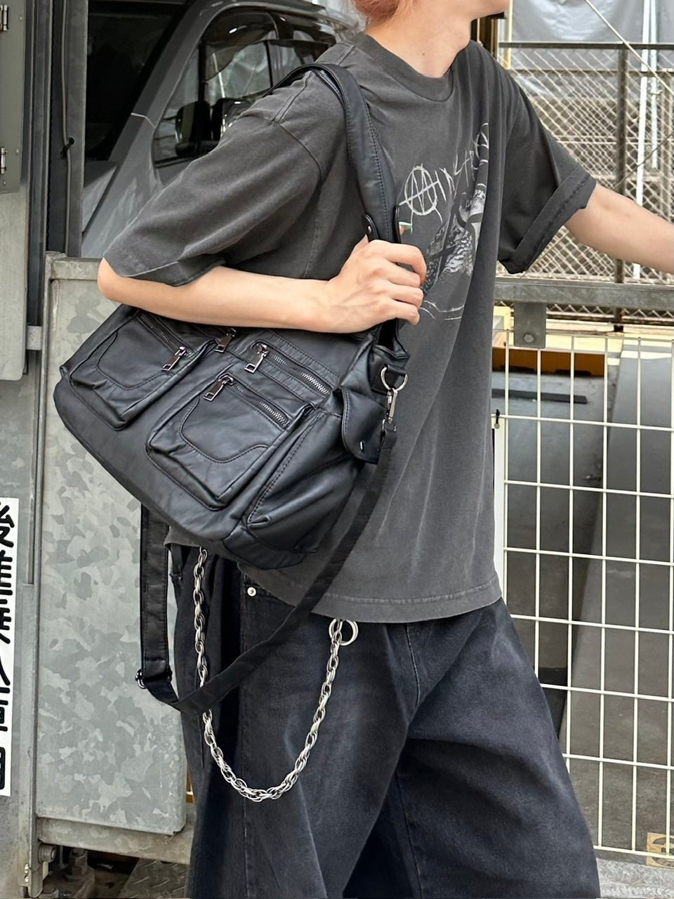 大阪店WEB限定【Chikashitsu +】leather pocket shoulder bag 3