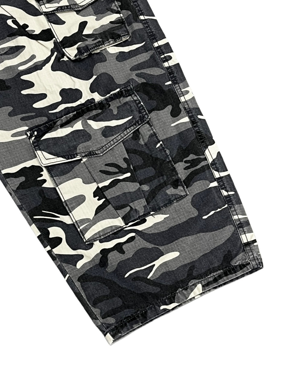 【Never mind the XU】camouflage pants (2color)
