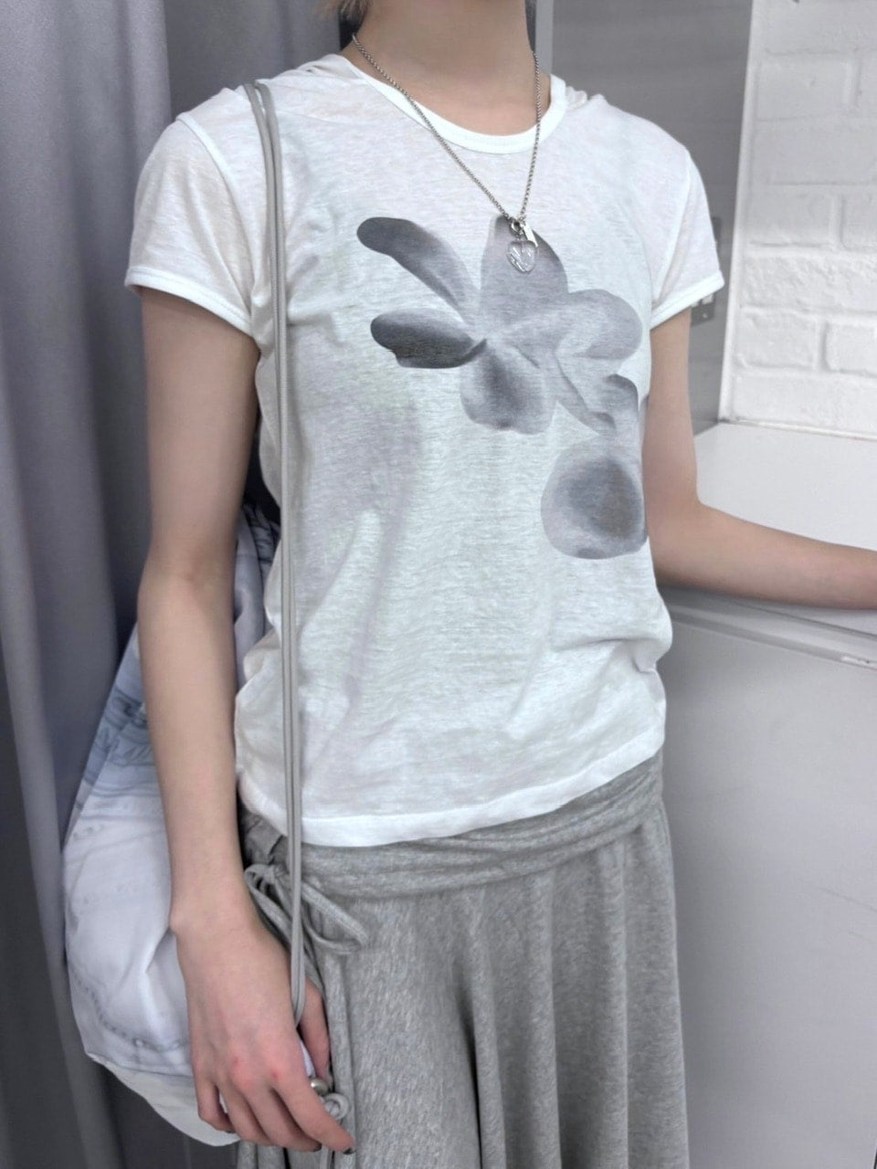 受注制【nmtc +】flower design half sleeve hoodie (3color)