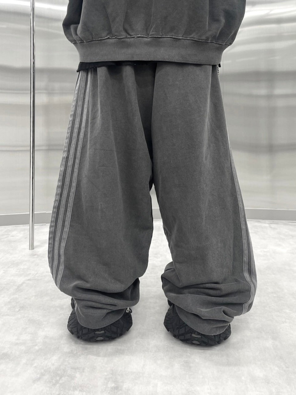 受注制【nmtc+】set up side line pigment sweat pants (2color