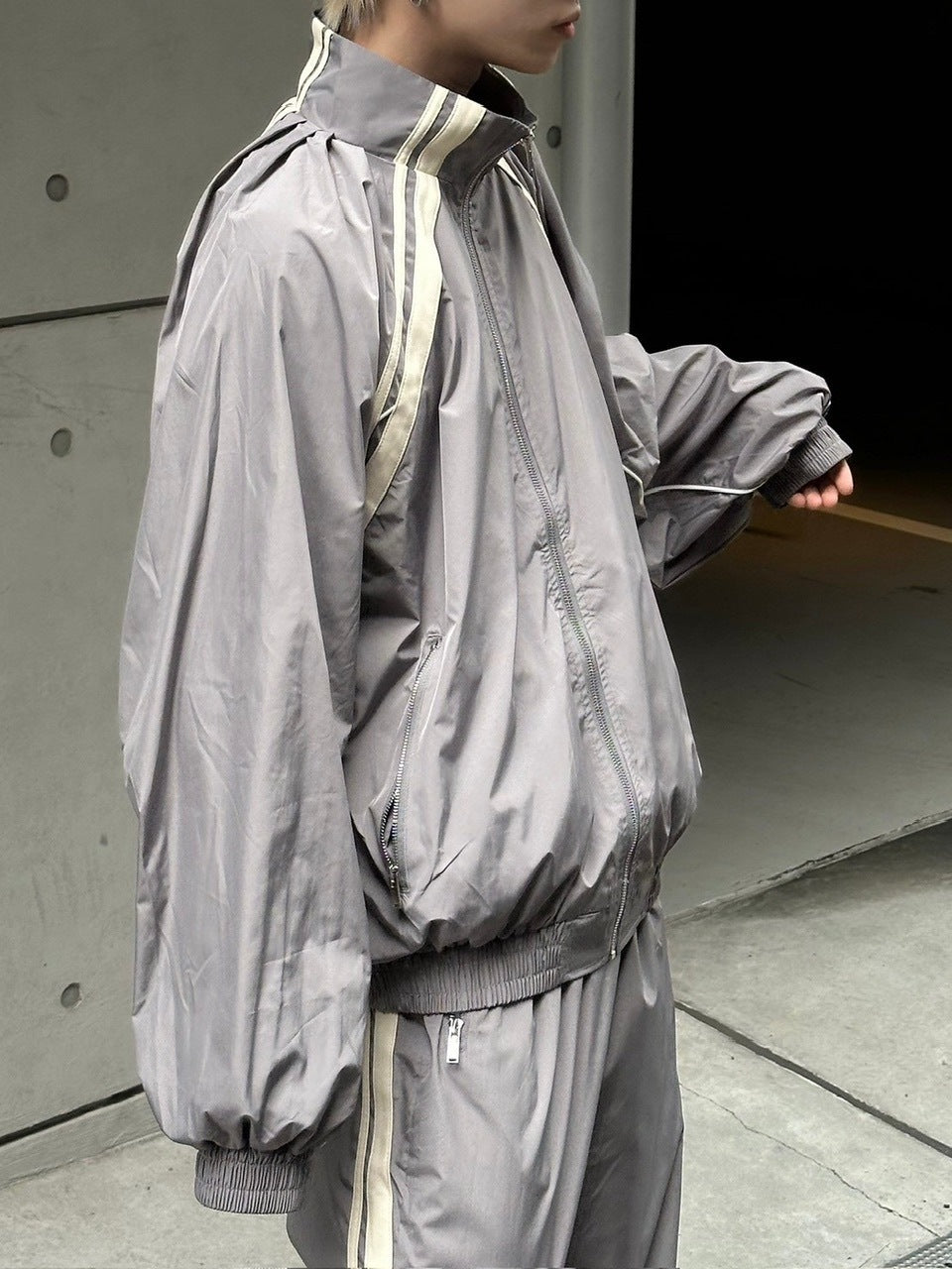 受注制【Chikashitsu +】set up line track jacket (2color