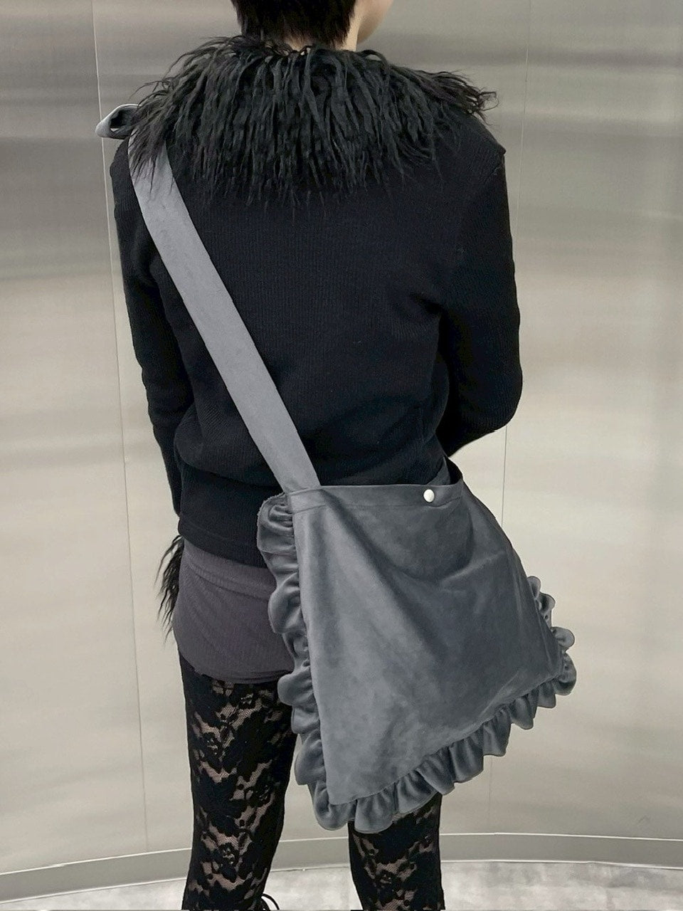 受注制【nmtc +】frill shoulder bag (2color)