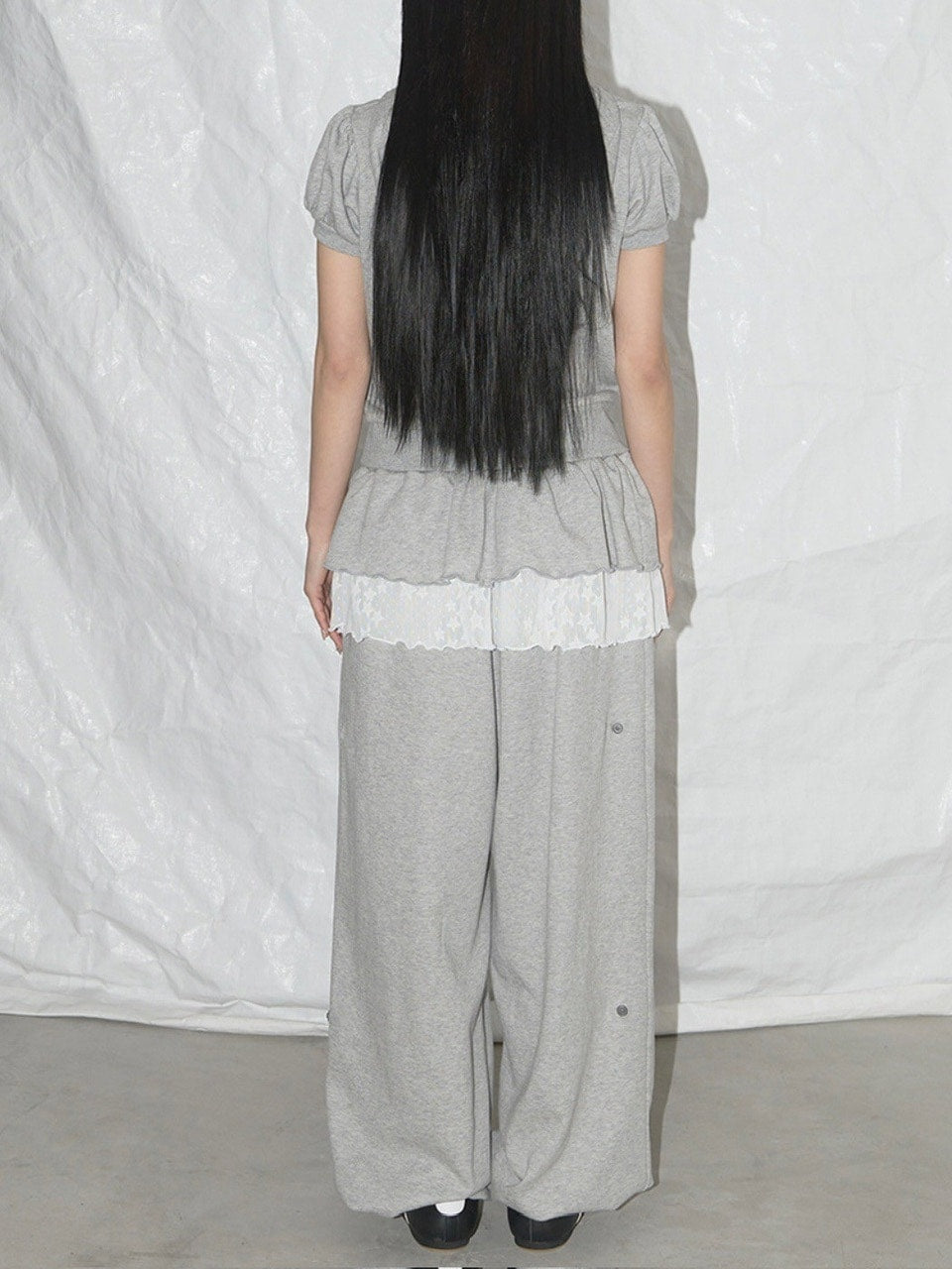 【FANCY CLUB】FRILL LACE BUTTON SWEATPANTS / 【ファンシークラブ】フリルレースレイヤードボタンスウェットパンツ