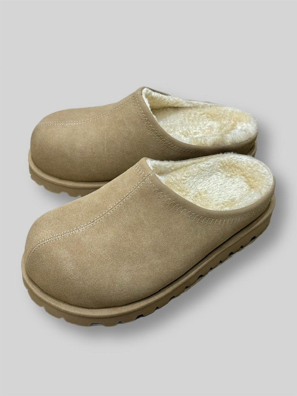 受注制【Chikashitsu +】volume toe suede mule (2color)