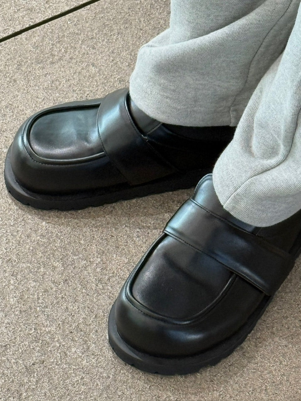 【Chikashitsu +】volume toe loafer like mule