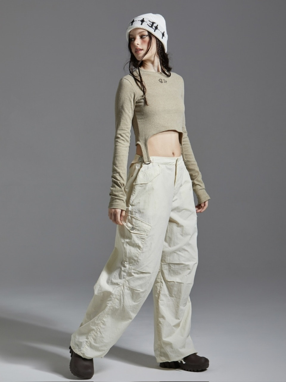 【GATELESS】DOUBLE RING CROPPED T-SHIRT