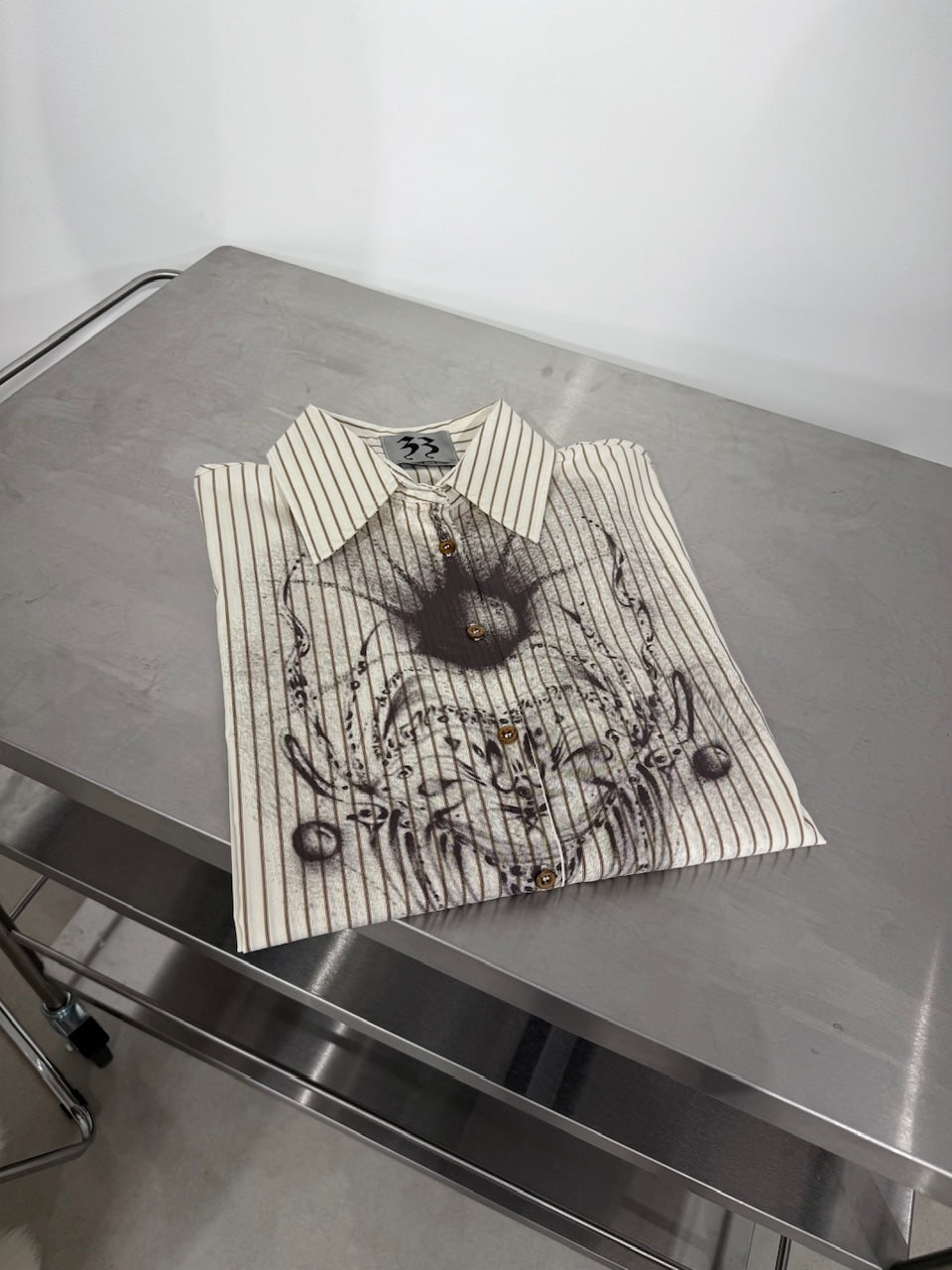 国際配送【Nerd out XU】Chaos stripe shirt