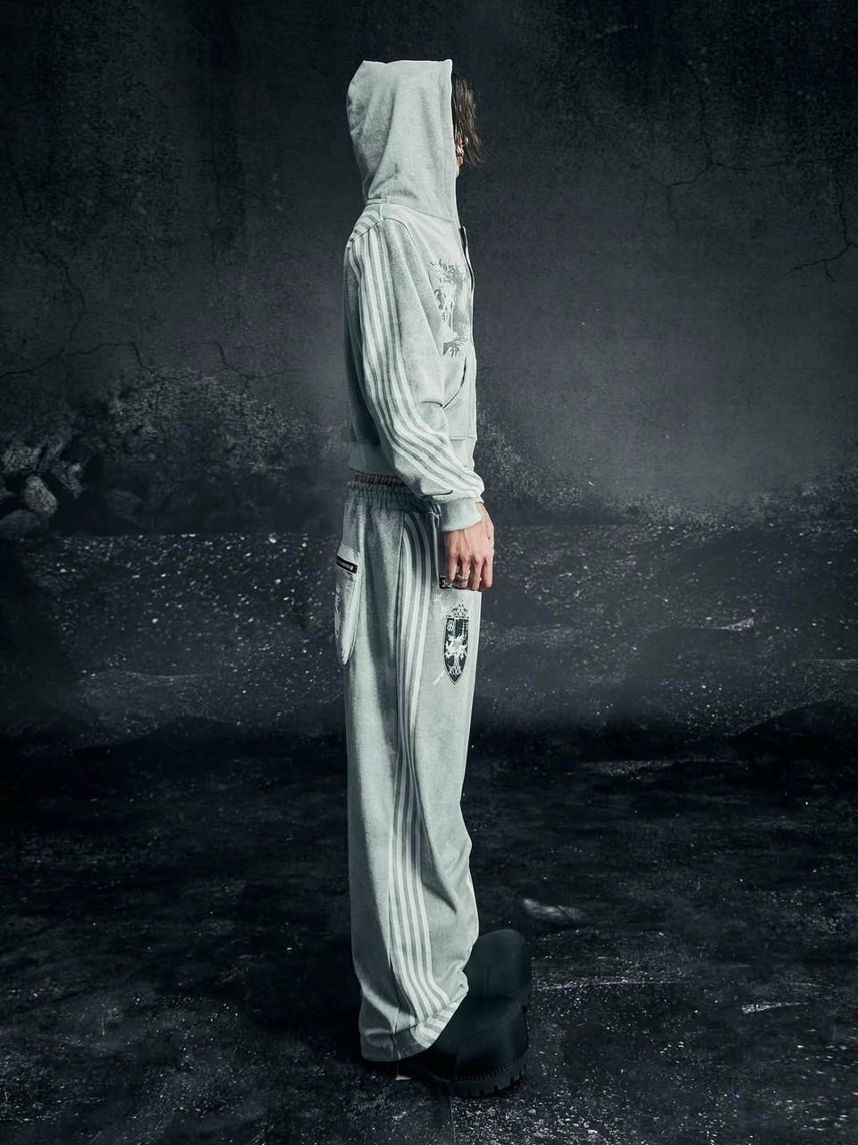 【Cozy world Wide】ROYAL KNIGHT CLUB WAXED - HOODZIP