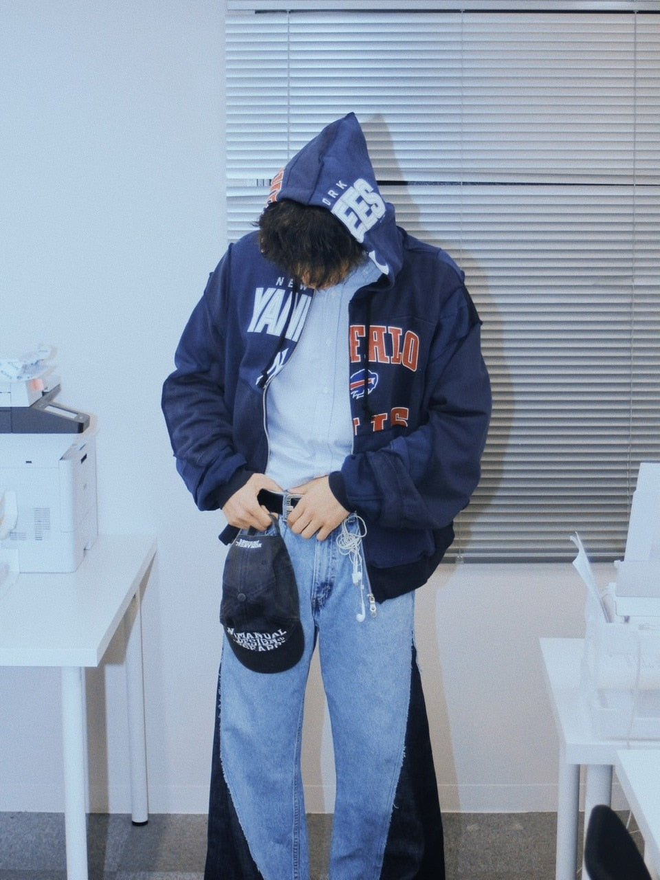 【Re +】double zip cutting switch hoodie (navy)
