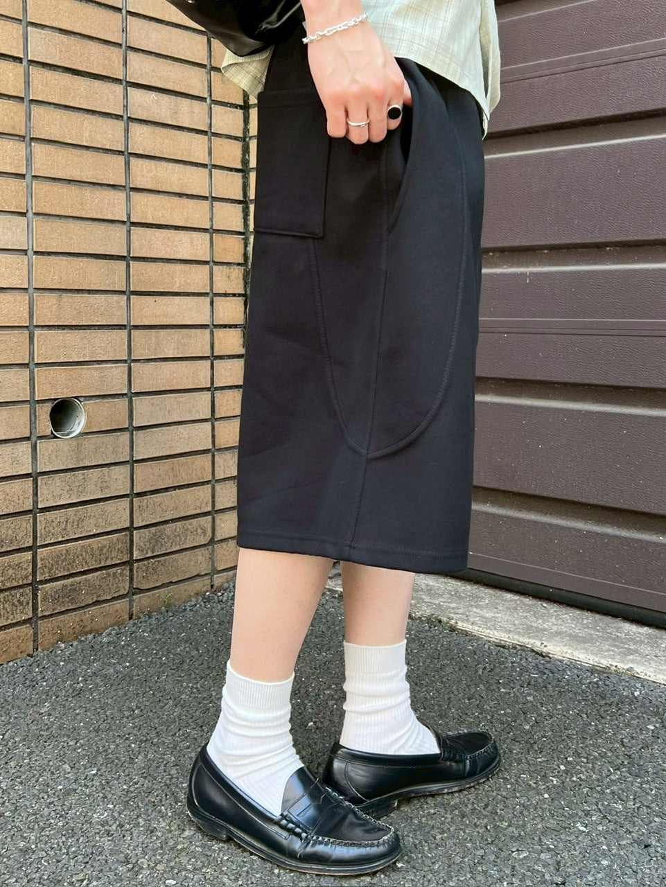 【Chikashitsu +】stitch bermuda sweat pants (2color) / 【チカシツプラス】スティッチバミューダハーフスウェットパンツ