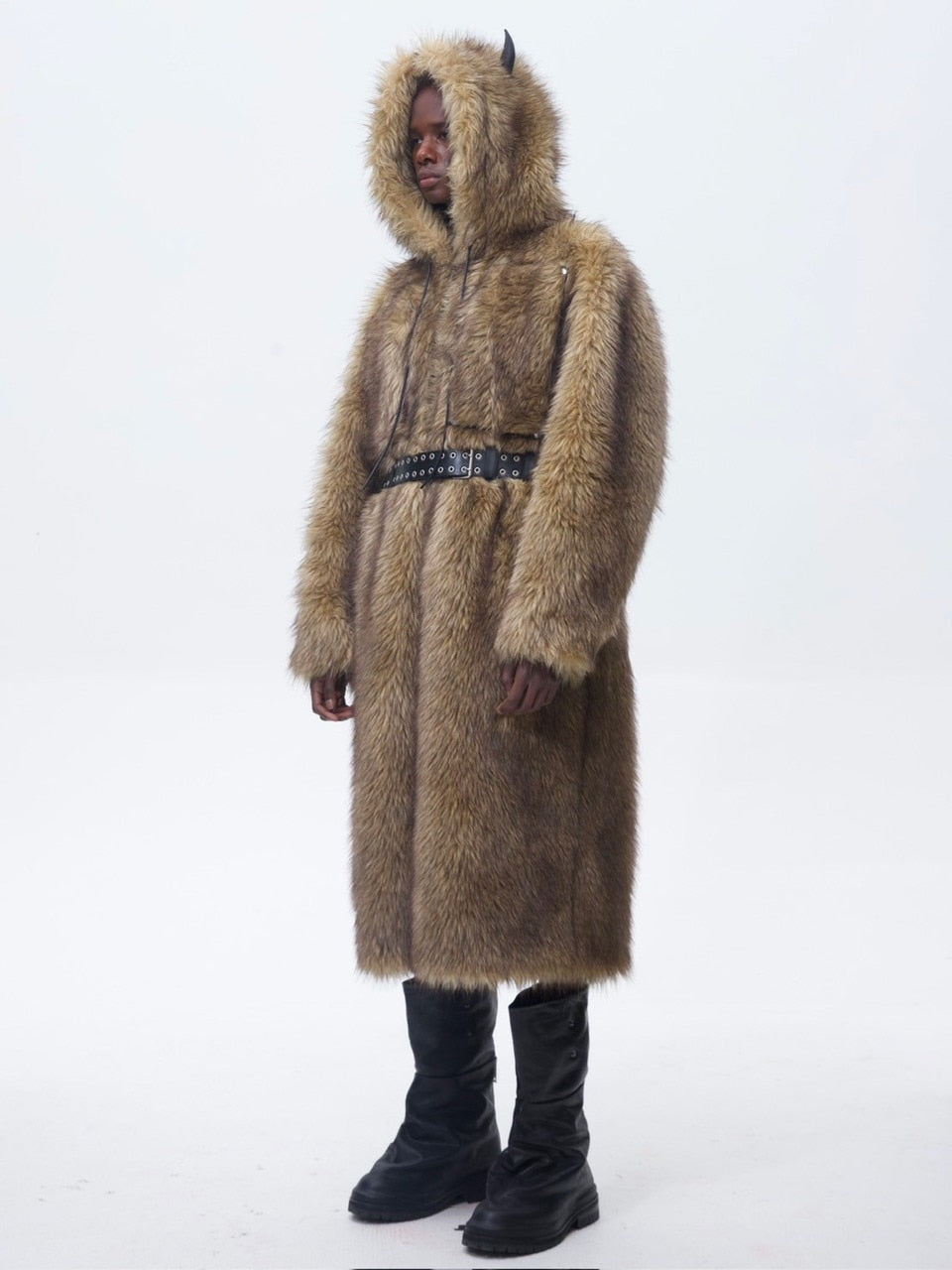 【The Boy Has No Patience】BLOOD MOON NIGHT BOXER ECO-FRIENDLY FUR COAT