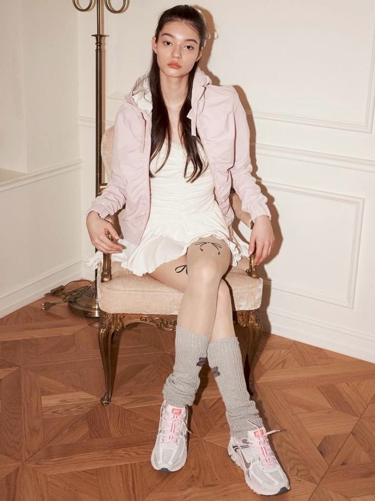 【ODDONEOUT】SHIRRING HOODIE JUMPER / 【オッドワンアウト】シャーリングフードジャンパー