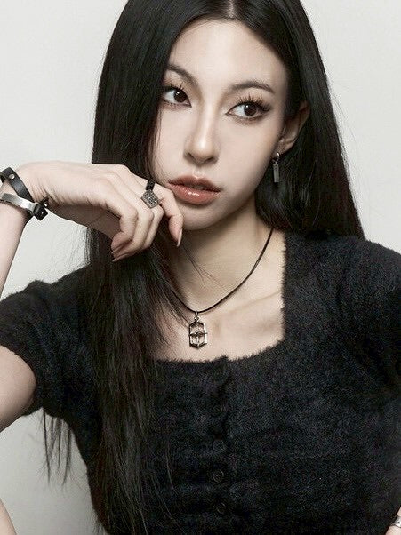 【BLACK PURPLE】Shield symbol leather necklace