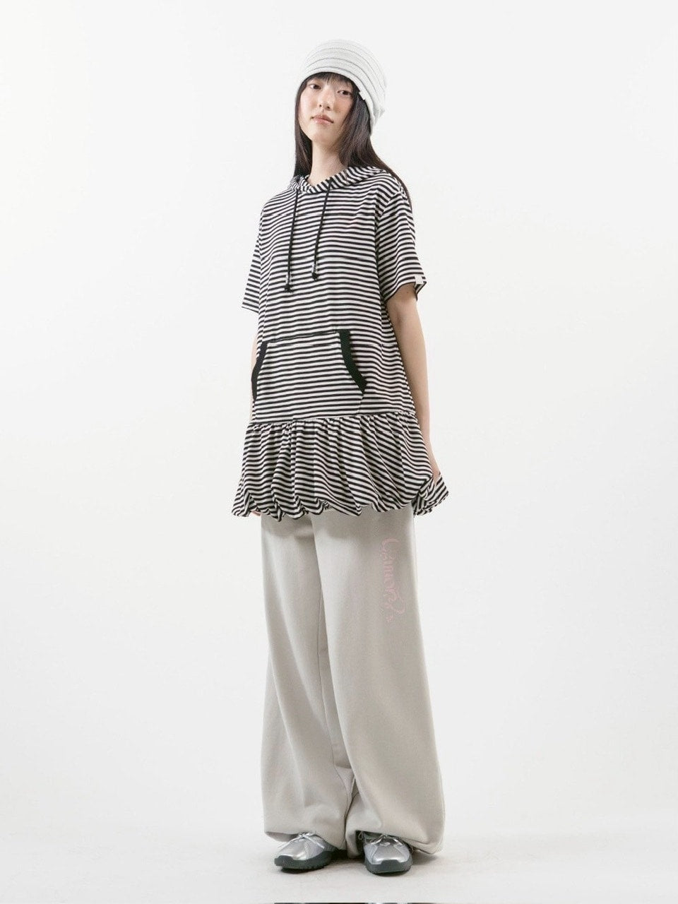 【TUOMIO】STRIPE BALLOON HOOD DRESS / 【トゥオミオ】ストライプバルーンフードワンピース