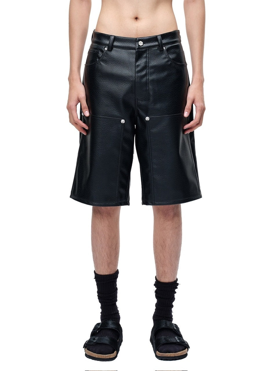 【The Boy Has No Patience】LUMINOUS DAWN LEATHER SHORTS / 【ザボーイハズノーペーシェンス】リベットコーティングハーフパンツ