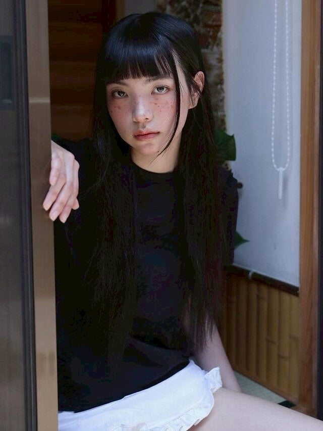 【Uglyshadow】STAR BASIC T-SHIRT / 【アグリーシャドウ】スターベーシック半袖Tシャツ