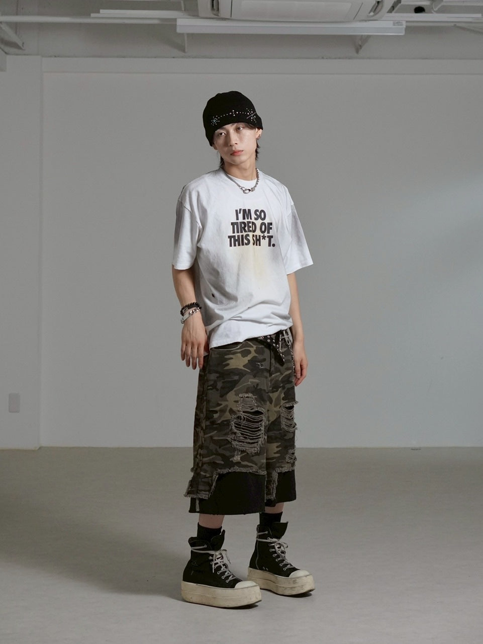 受注制【Chikashitsu +】dirty wash logo half sleeve t-shirt / 【チカシツプラス】ダーティウォッシュロゴ半袖Tシャツ (2color)