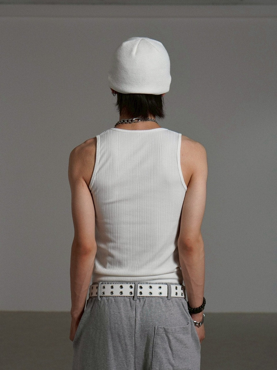 【Chikashitsu +】metal studs sleeveless / 【チカシツプラス】メタルスタッズタンクトップ (2color)