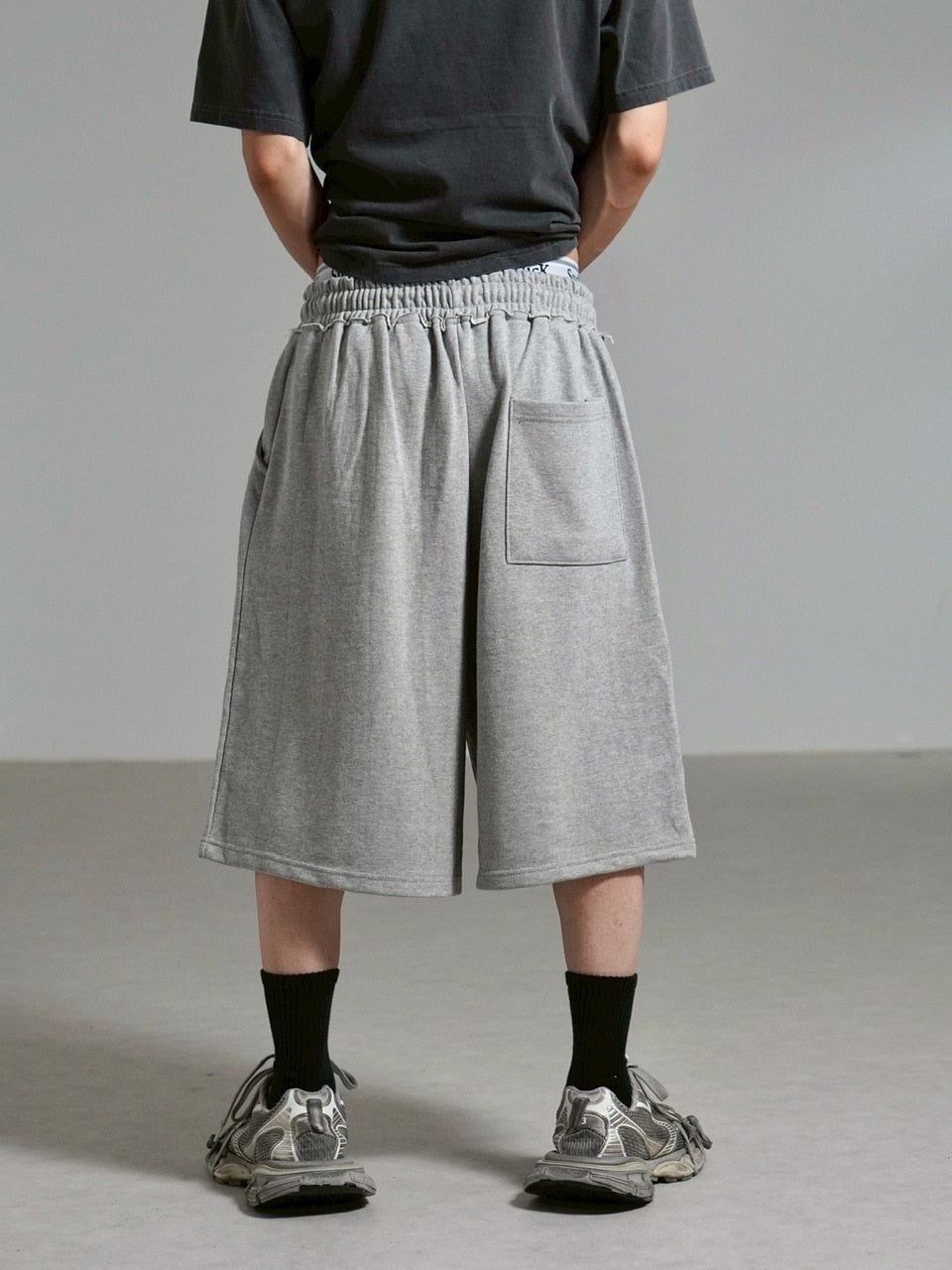 受注制【Chikashitsu +】pocket studs sweat half pants / 【チカシツプラス】ポケットスタッズスウェットハーフパンツ (2color)