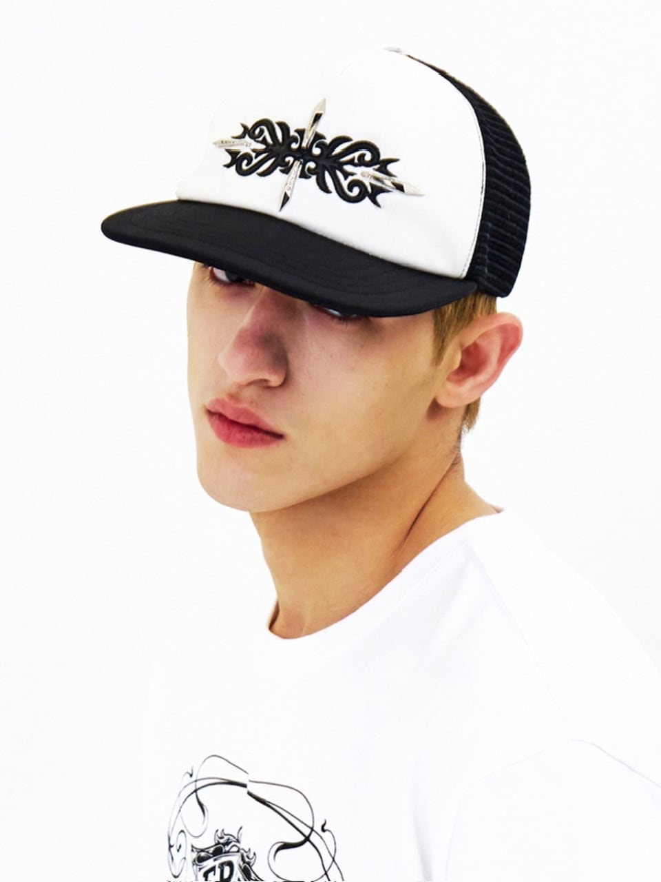 【E RIN AI E】CROSS TRUCKER CAP