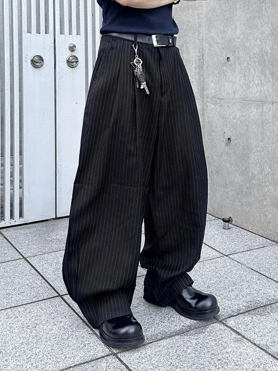 大阪店WEB限定受注制【Chikashitsu +】stripe tuck wide slacks (2color)