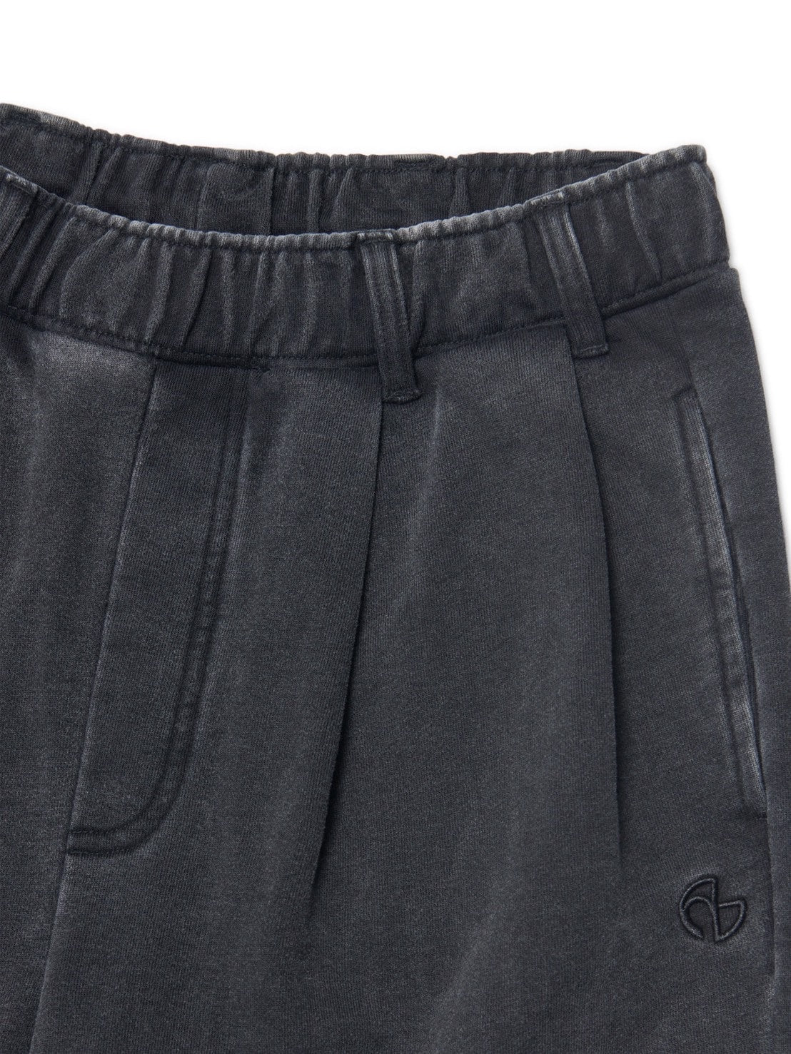 【NOMANUAL】TWO-TUCK BELTED SWEATPANTS