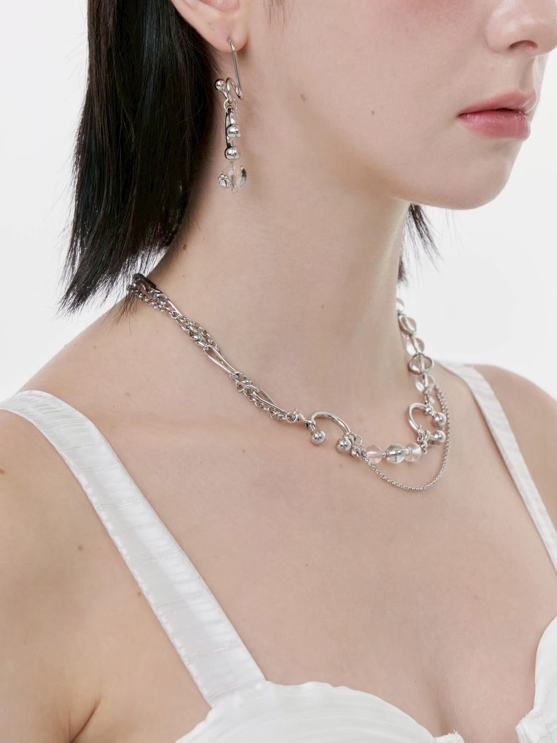 【PEG LEG】Flow silhouette necklace