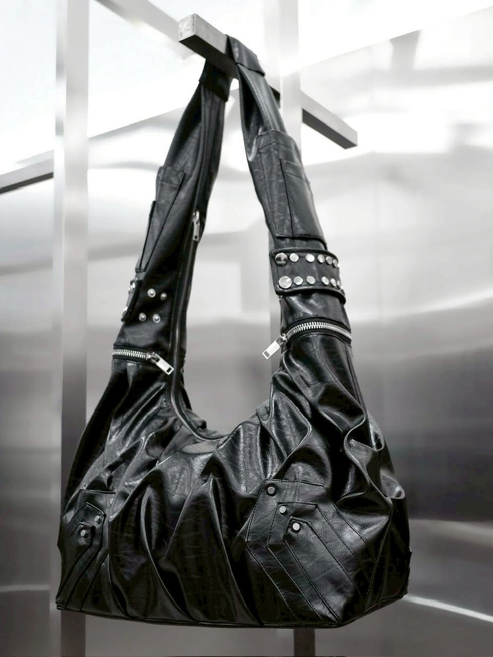 【RICH】Crinkle Leather Bag / 【リッチ】コーティングショルダーバッグ