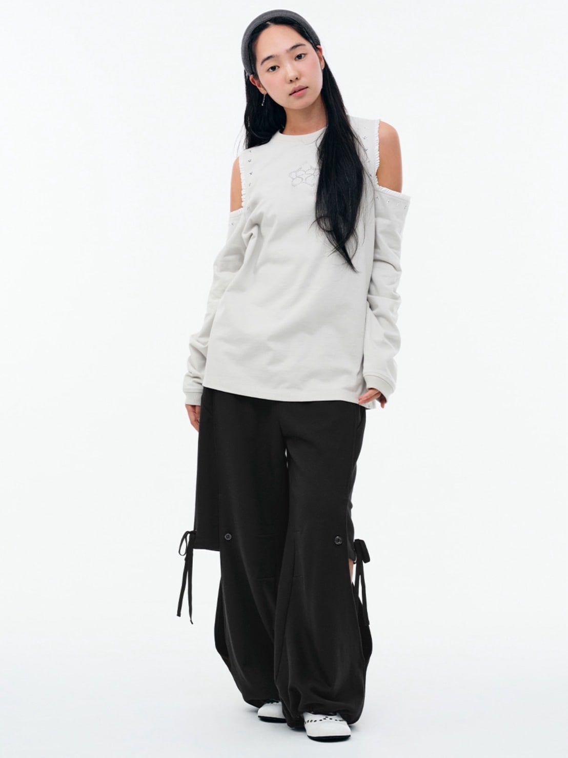 【TUOMIO】CUT-OUT LACE LONG SLEEVES / 【トゥオミオ】カットアウトレースロングスリーブ