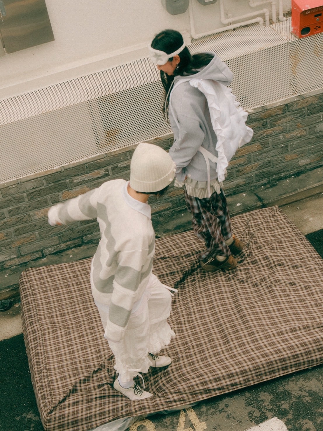 【TUOMIO】RUFFLE POLO TOP / 【トゥオミオ】ラッフル長袖ポロシャツ