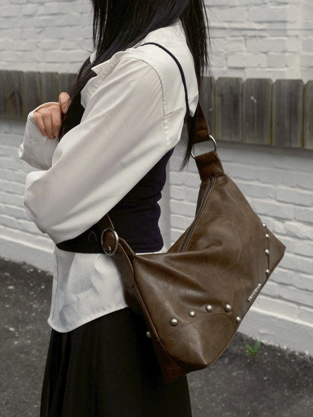 【IUGAMAKARAS】Studded Hobo Bag