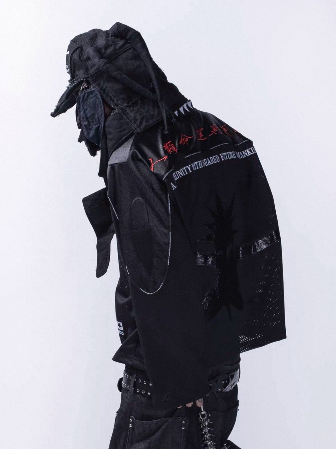 【F.V.V.O】33 Padded Shoulder V-Neck Jersey / 【フリーワールドオーダー(エフヴィーヴィーオー)】ナンバーデザイン長袖Tシャツ